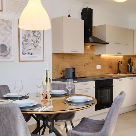 Apartments Divna مالي لوشينغْ المظهر الخارجي الصورة